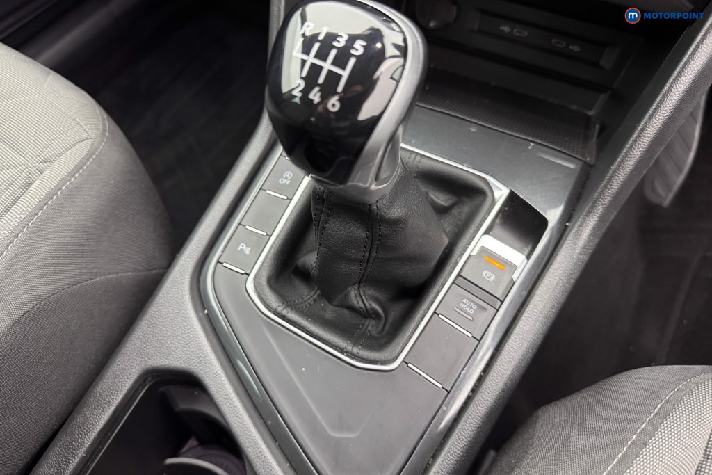 Volkswagen Tiguan Life Manual Petrol SUV - Stock Number (1572558) - 15th supplementary image