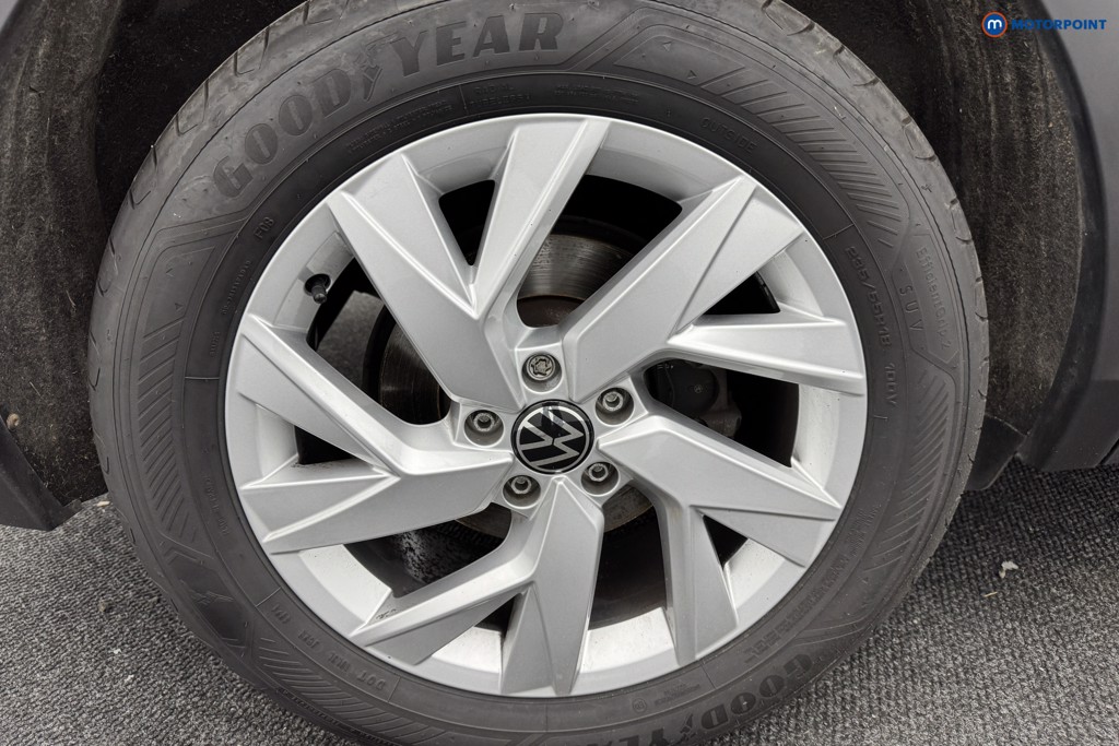 Volkswagen Tiguan Life Manual Petrol SUV - Stock Number (1572558) - 33rd supplementary image
