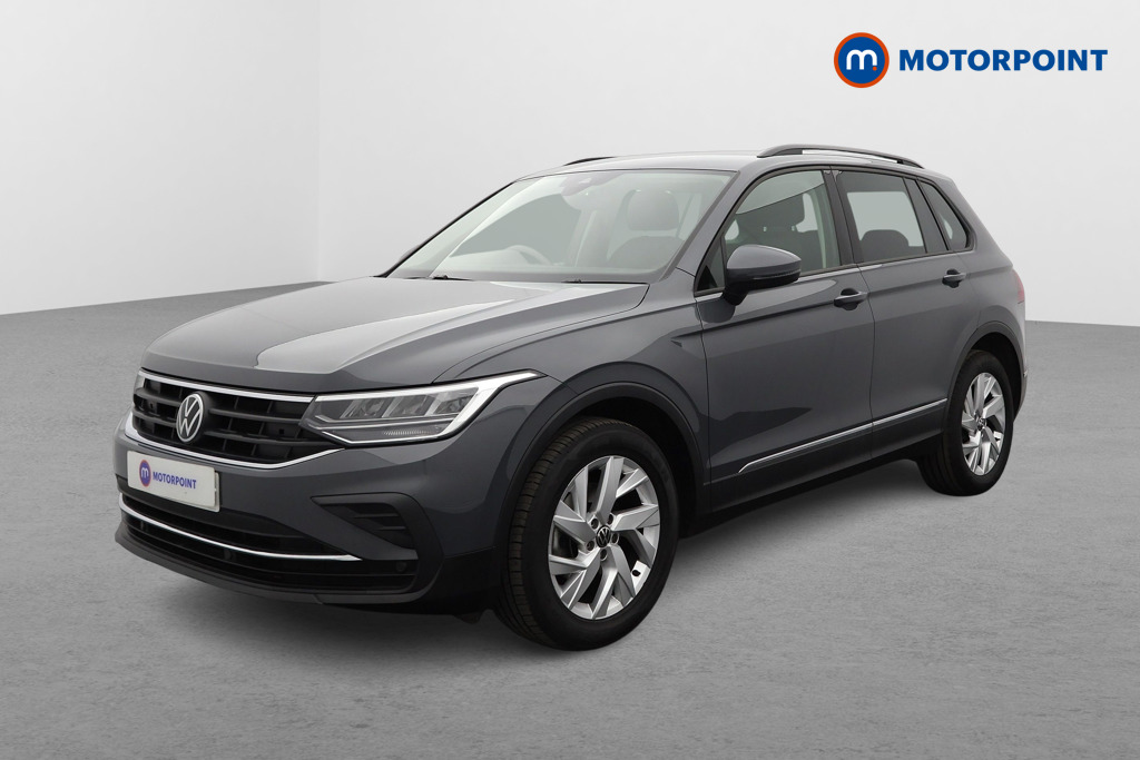 Volkswagen Tiguan Life Manual Petrol SUV - Stock Number (1572558) - Passenger side front corner