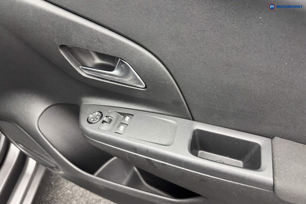 Vauxhall Corsa SE Manual Petrol Hatchback - Stock Number (1572995) - 21st supplementary image