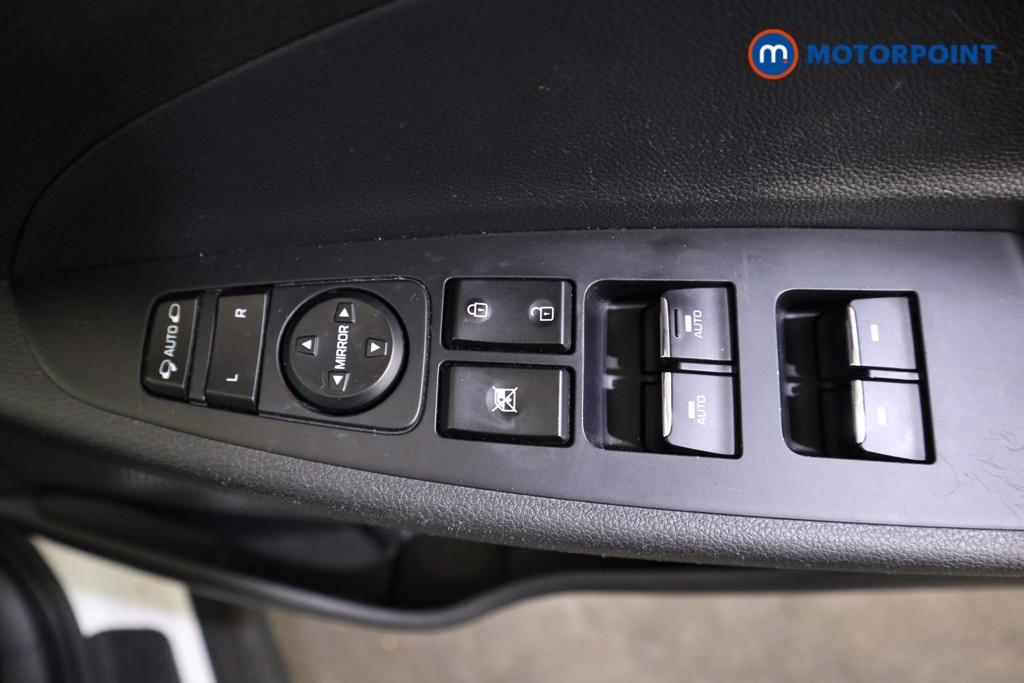 Hyundai Tucson Se Nav Manual Petrol SUV - Stock Number (1573006) - 8th supplementary image