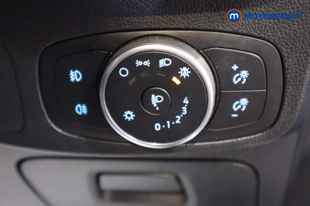 Ford Focus Titanium X Manual Petrol Hatchback - Stock Number (1573291) - 7th supplementary image