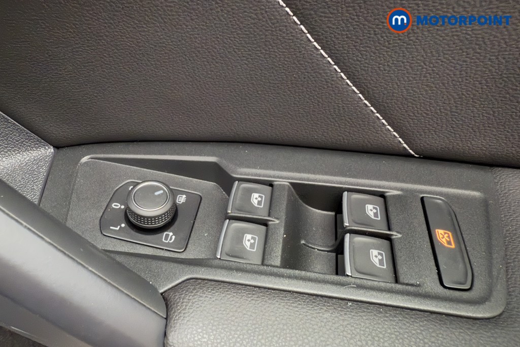 Volkswagen Tiguan R-Line Automatic Petrol Plug-In Hybrid SUV - Stock Number (1573722) - 20th supplementary image