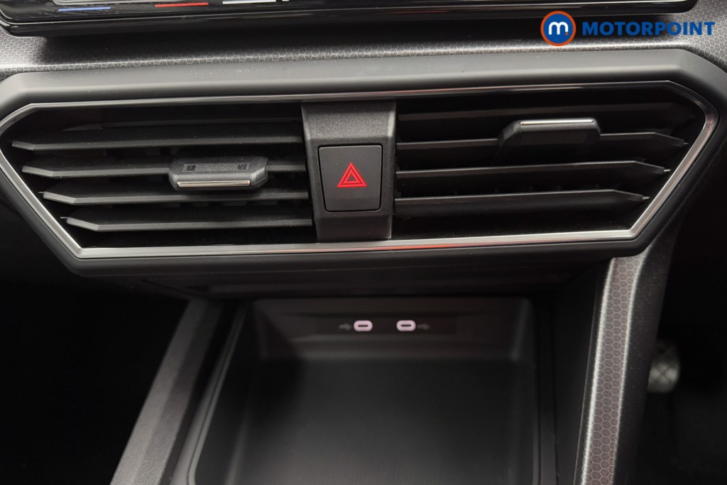 Seat Leon Se Dynamic Manual Petrol Hatchback - Stock Number (1573747) - 15th supplementary image