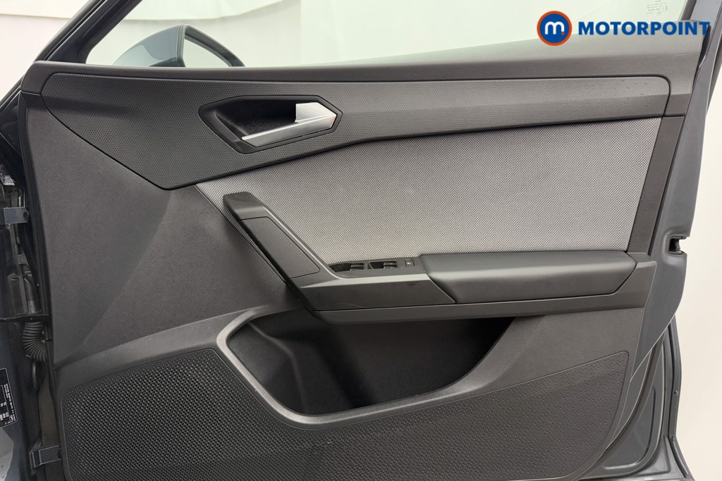 Seat Leon Se Dynamic Manual Petrol Hatchback - Stock Number (1573747) - 20th supplementary image