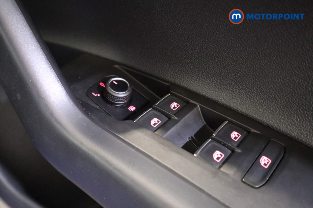 Volkswagen Polo SE Manual Petrol Hatchback - Stock Number (1573748) - 11th supplementary image