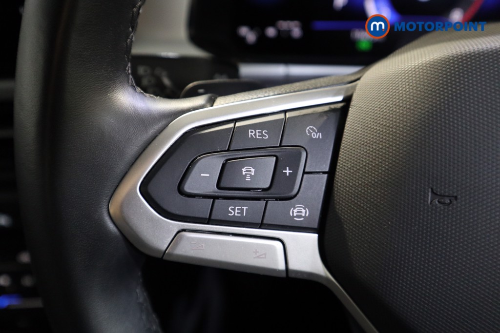 Volkswagen T-Roc Life Automatic Petrol SUV - Stock Number (1573998) - 3rd supplementary image