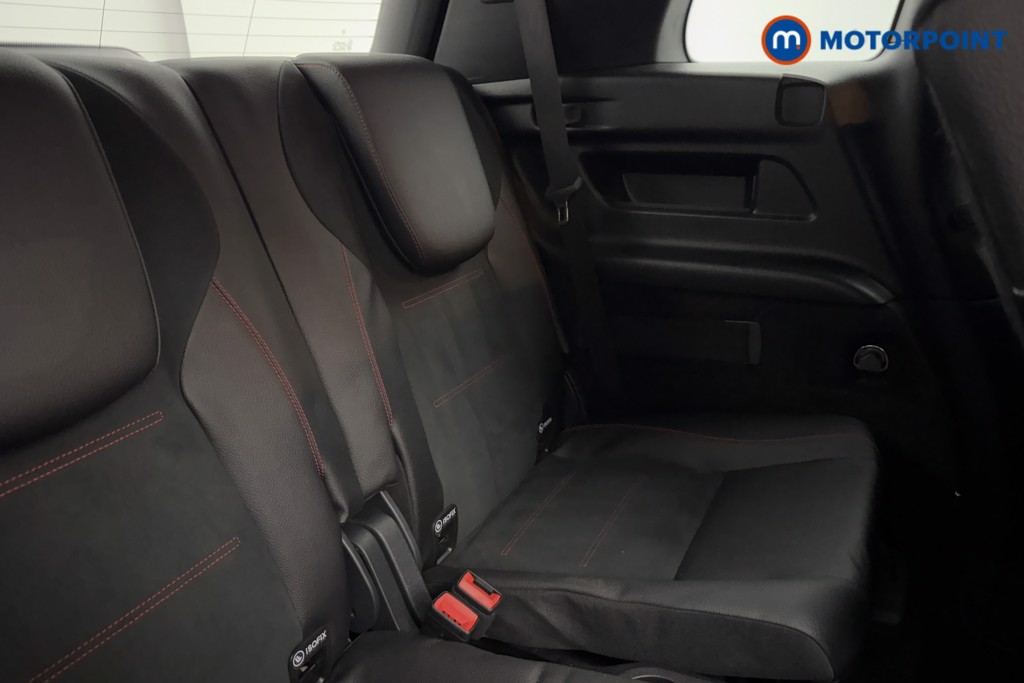 Mercedes-Benz GLB Amg Line Automatic Petrol SUV - Stock Number (1574011) - 31st supplementary image