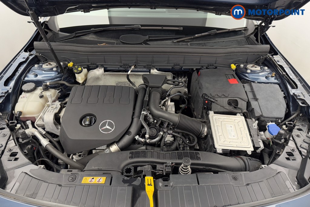 Mercedes-Benz GLB Amg Line Automatic Petrol SUV - Stock Number (1574011) - 37th supplementary image