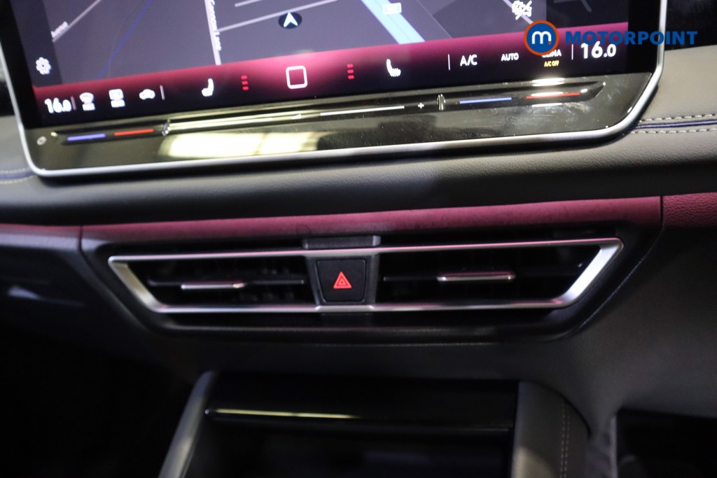 Volkswagen Tiguan R-Line Launch Edition Automatic Petrol SUV - Stock Number (1574108) - 5th supplementary image