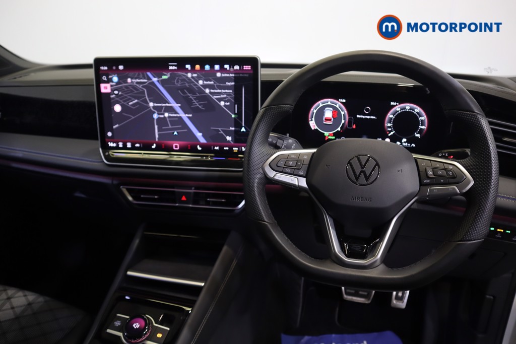 Volkswagen Tiguan R-Line Launch Edition Automatic Petrol SUV - Stock Number (1574108) - 1st supplementary image