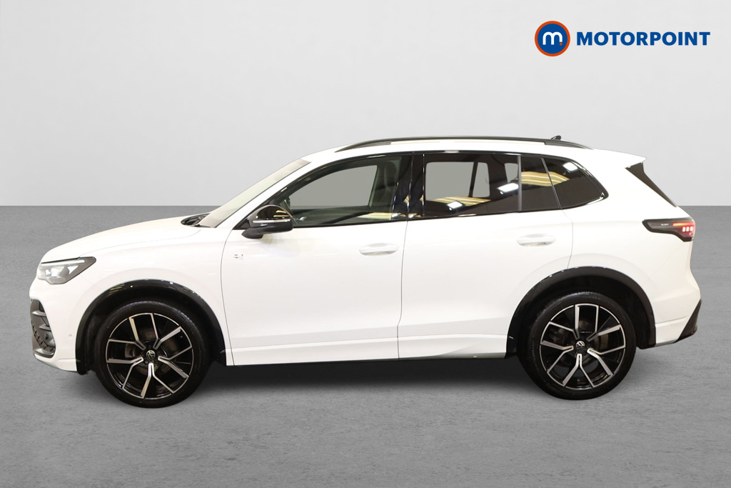 Volkswagen Tiguan R-Line Launch Edition Automatic Petrol SUV - Stock Number (1574108) - Passenger side