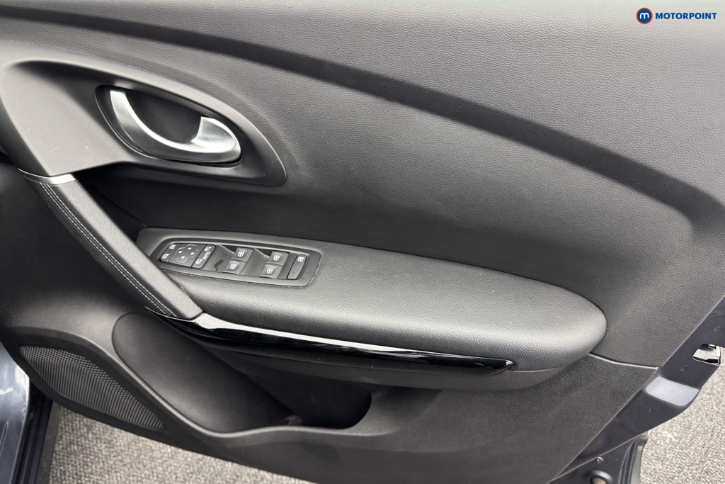 Renault Kadjar Iconic Manual Petrol SUV - Stock Number (1574241) - 24th supplementary image