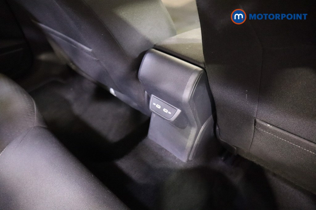 Volkswagen Polo Life Manual Petrol Hatchback - Stock Number (1574265) - 15th supplementary image