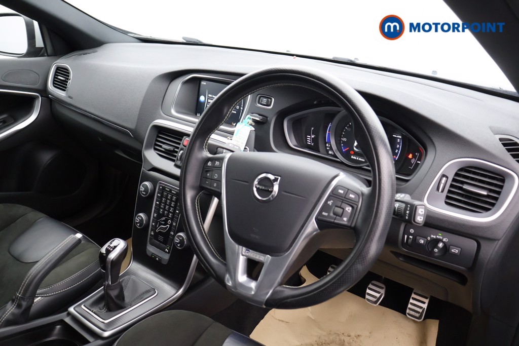Volvo V40 R Design Manual Diesel Hatchback - Stock Number (1574402) - 9th supplementary image