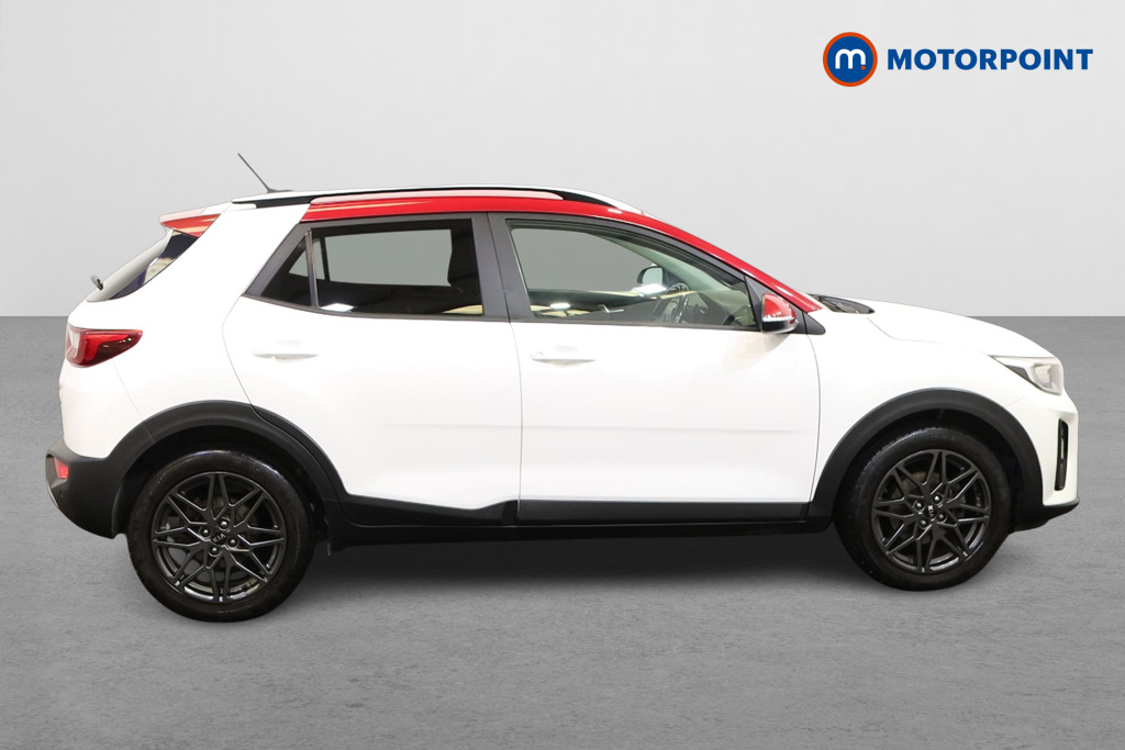 KIA Stonic Maxx Manual Petrol SUV - Stock Number (1574604) - Drivers side