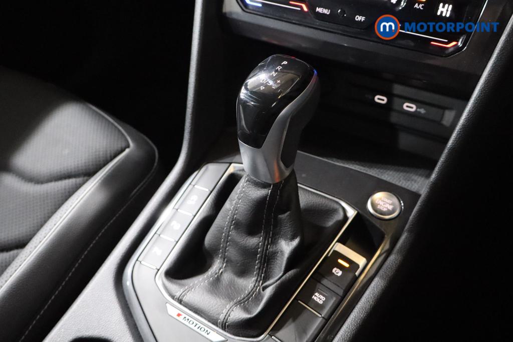Volkswagen Tiguan Allspace R-Line Automatic Petrol SUV - Stock Number (1574612) - 5th supplementary image