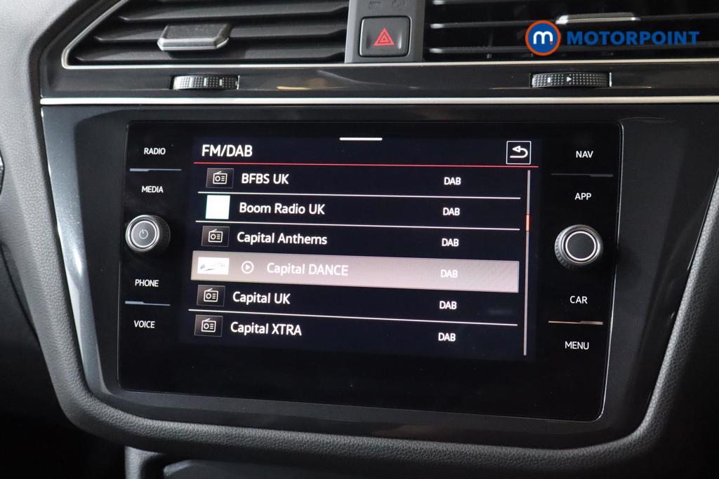 Volkswagen Tiguan Allspace R-Line Automatic Petrol SUV - Stock Number (1574612) - 10th supplementary image