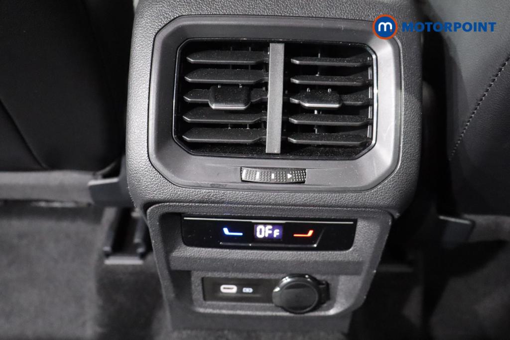 Volkswagen Tiguan Allspace R-Line Automatic Petrol SUV - Stock Number (1574612) - 22nd supplementary image