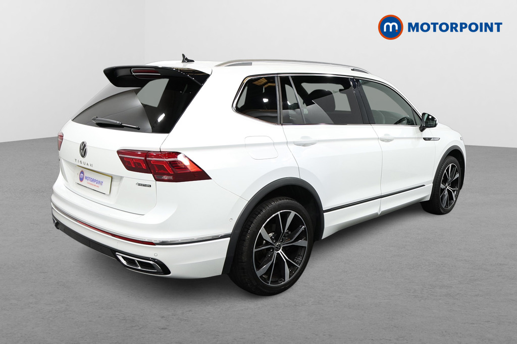Volkswagen Tiguan Allspace R-Line Automatic Petrol SUV - Stock Number (1574612) - Drivers side rear corner