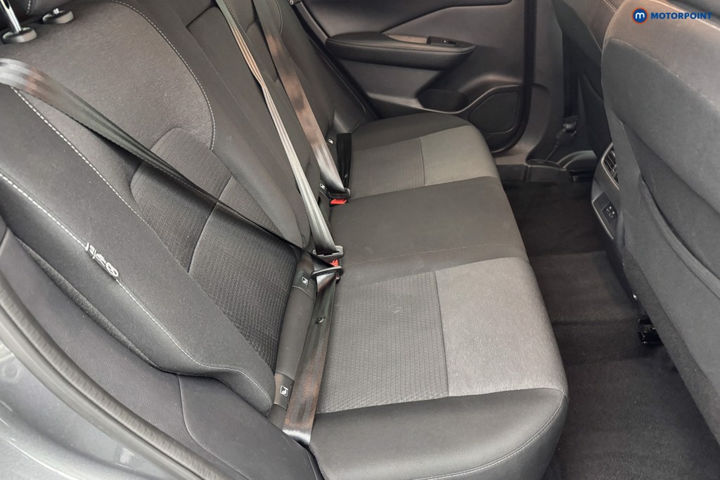 Nissan Qashqai N-Connecta Automatic Petrol SUV - Stock Number (1574621) - 4th supplementary image