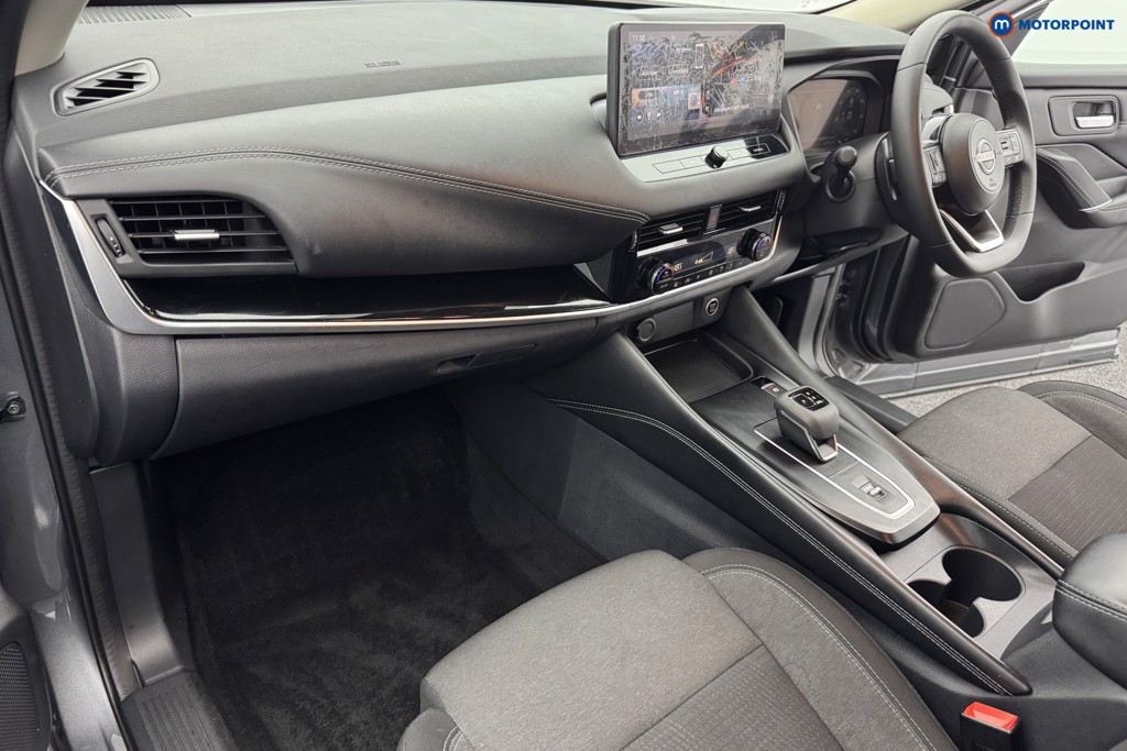 Nissan Qashqai N-Connecta Automatic Petrol SUV - Stock Number (1574621) - 8th supplementary image