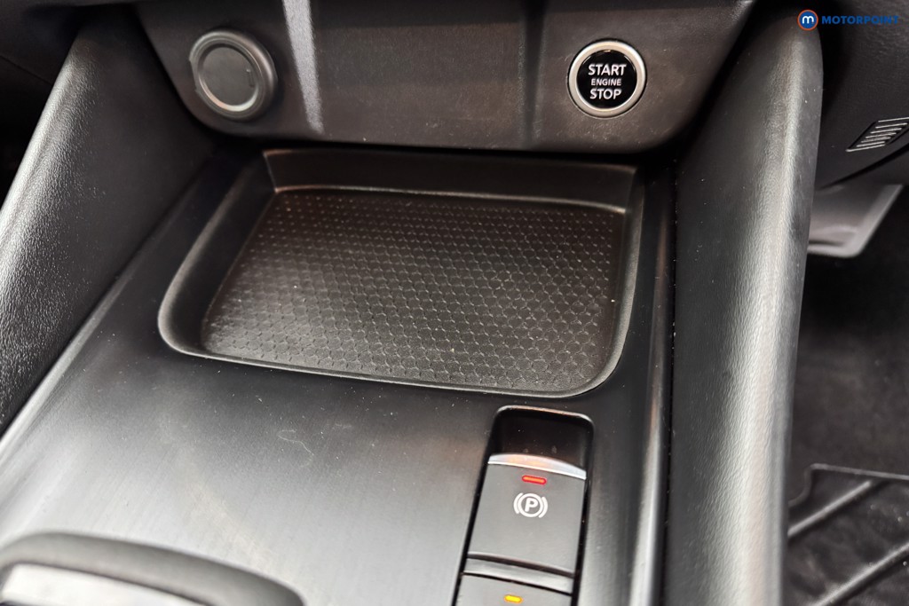 Nissan Qashqai N-Connecta Automatic Petrol SUV - Stock Number (1574621) - 16th supplementary image