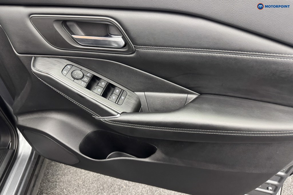 Nissan Qashqai N-Connecta Automatic Petrol SUV - Stock Number (1574621) - 24th supplementary image