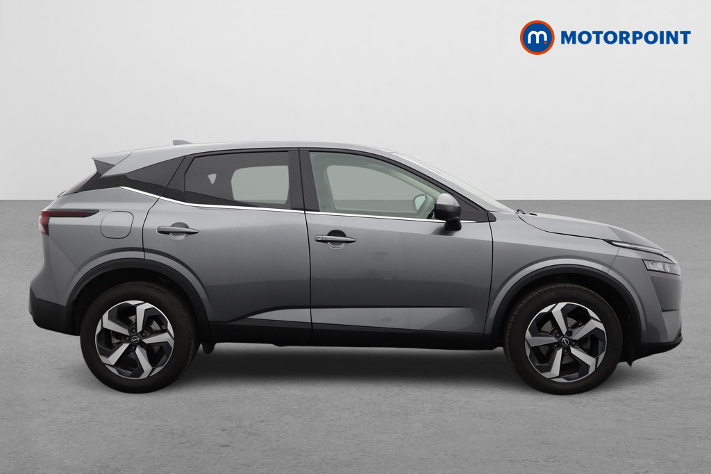 Nissan Qashqai N-Connecta Automatic Petrol SUV - Stock Number (1574621) - Drivers side