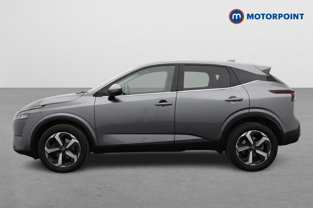 Nissan Qashqai N-Connecta Automatic Petrol SUV - Stock Number (1574621) - Passenger side