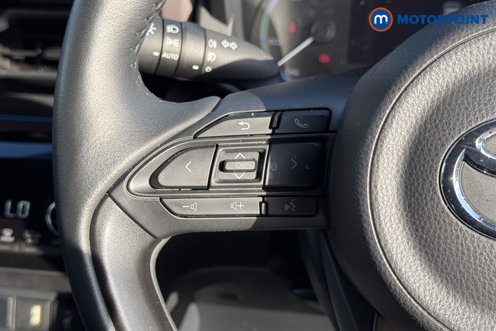 Toyota Yaris Cross Excel Automatic Petrol-Electric Hybrid Estate - Stock Number (1574938) - 4th supplementary image