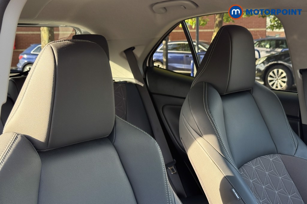 Toyota Yaris Cross Excel Automatic Petrol-Electric Hybrid Estate - Stock Number (1574938) - 12th supplementary image