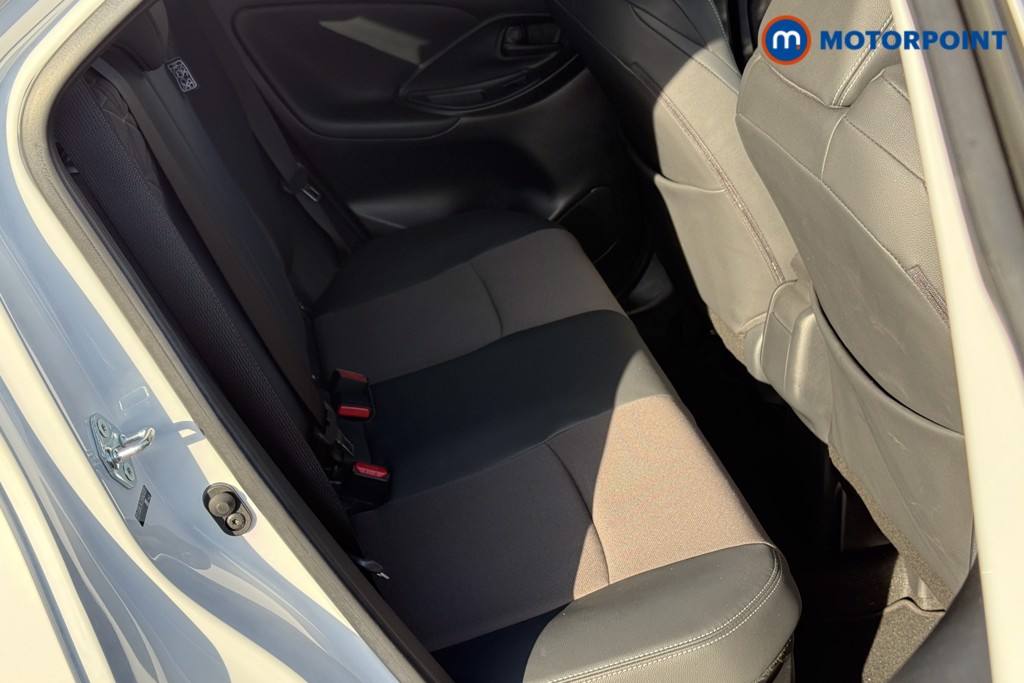 Toyota Yaris Cross Excel Automatic Petrol-Electric Hybrid Estate - Stock Number (1574938) - 18th supplementary image