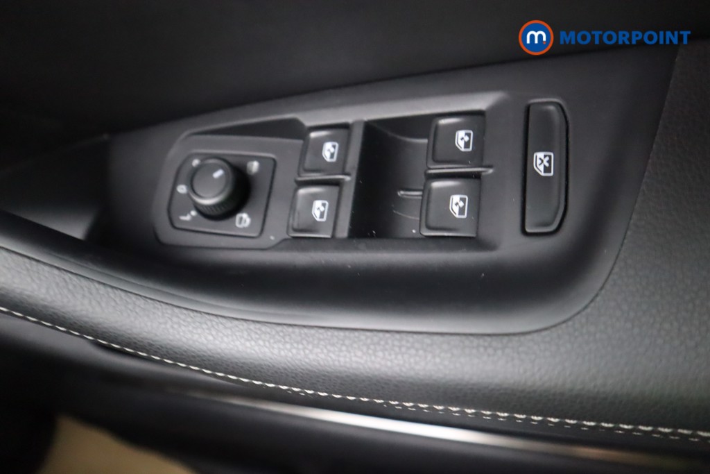 Volkswagen Passat R-Line Automatic Petrol Saloon - Stock Number (1575044) - 11th supplementary image