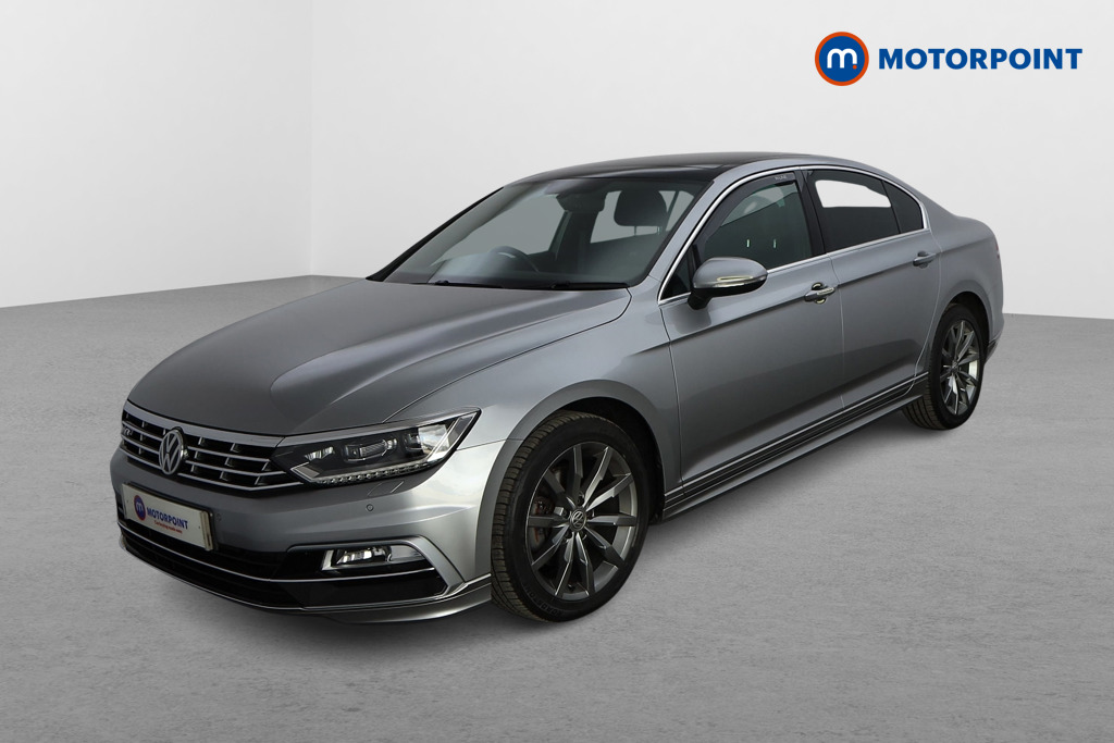 Volkswagen Passat R-Line Automatic Petrol Saloon - Stock Number (1575044) - Passenger side front corner