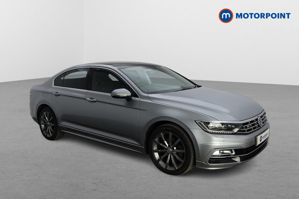 Volkswagen Passat R-Line Automatic Petrol Saloon - Stock Number (1575044) - Drivers side front corner