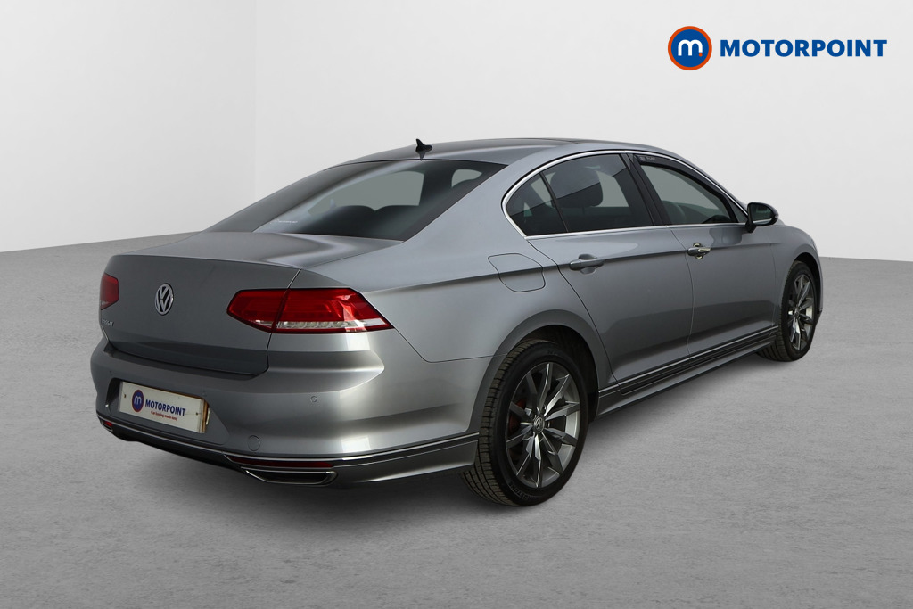 Volkswagen Passat R-Line Automatic Petrol Saloon - Stock Number (1575044) - Drivers side rear corner