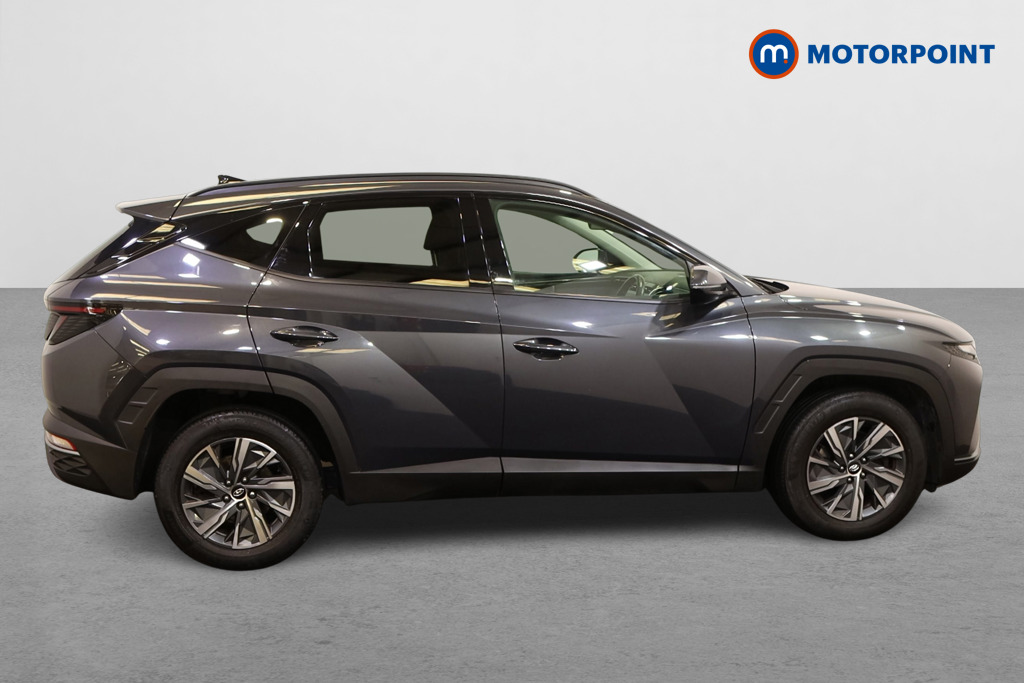 Hyundai Tucson Se Connect Manual Petrol SUV - Stock Number (1575890) - Drivers side
