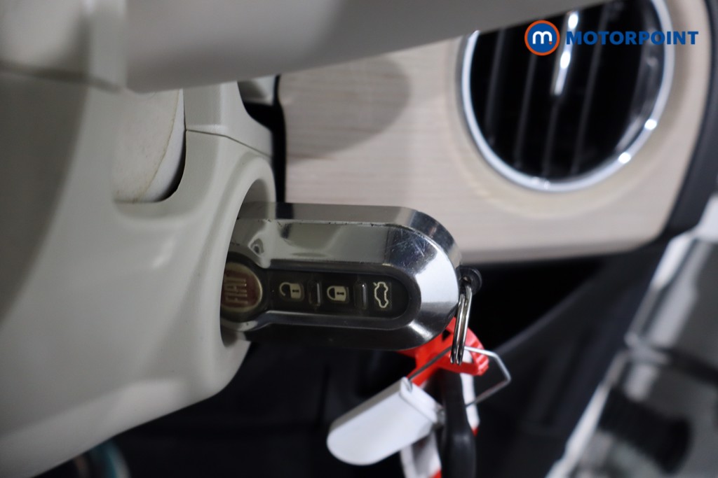 Fiat 500 Dolcevita Manual Petrol Convertible - Stock Number (1575959) - 13th supplementary image