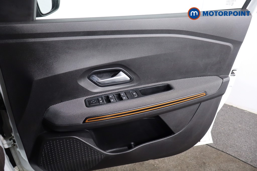 Dacia Sandero Stepway Comfort Manual Petrol-Lpg Hatchback - Stock Number (1576062) - 21st supplementary image