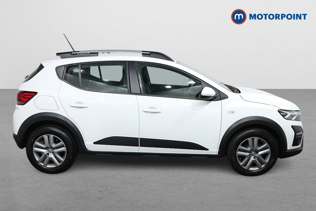 Dacia Sandero Stepway Comfort Manual Petrol-Lpg Hatchback - Stock Number (1576062) - Drivers side