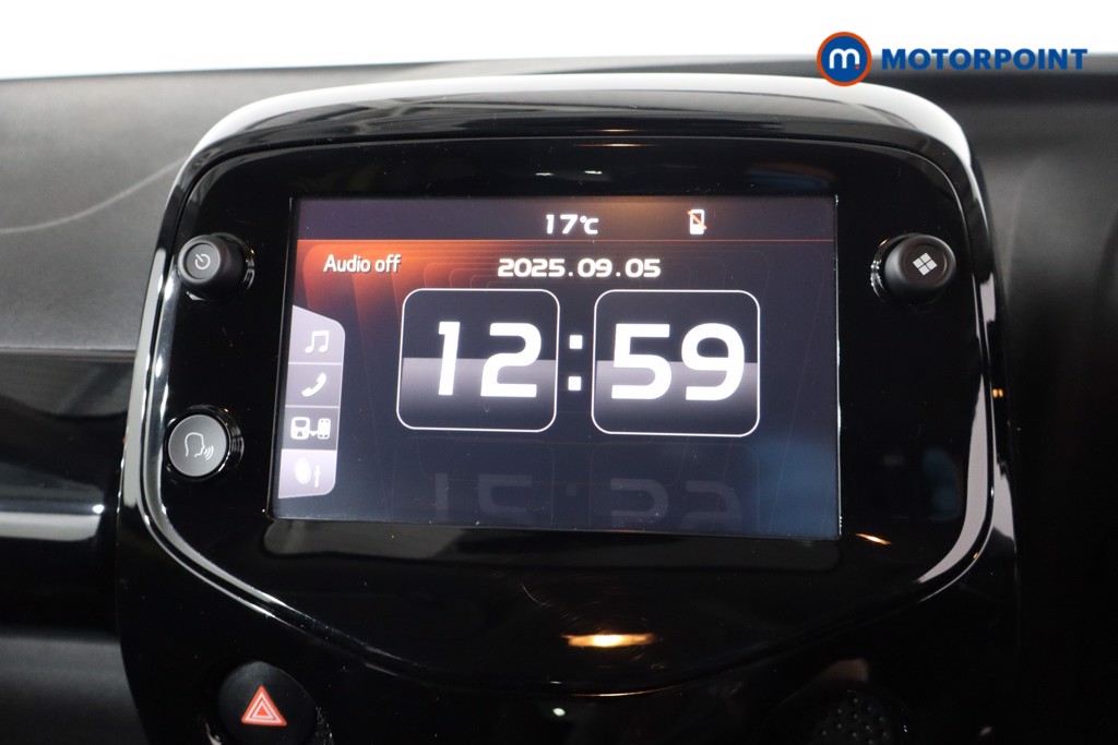 Peugeot 108 Collection Manual Petrol Hatchback - Stock Number (1576189) - 2nd supplementary image