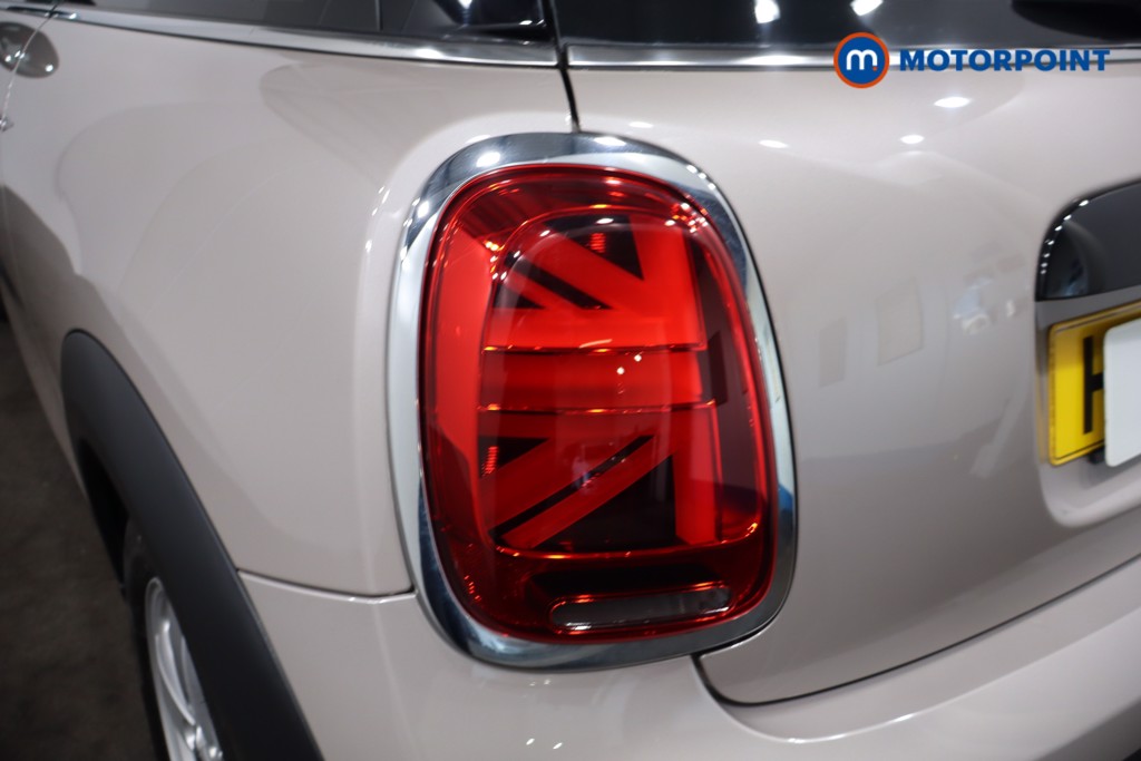 Mini Hatchback Cooper Classic Automatic Petrol Hatchback - Stock Number (1576469) - 34th supplementary image