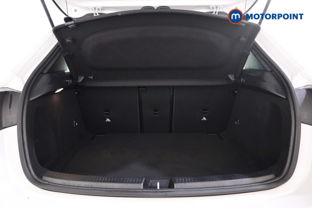 Mercedes-Benz A Class Amg Line Automatic Petrol Hatchback - Stock Number (1576628) - 15th supplementary image