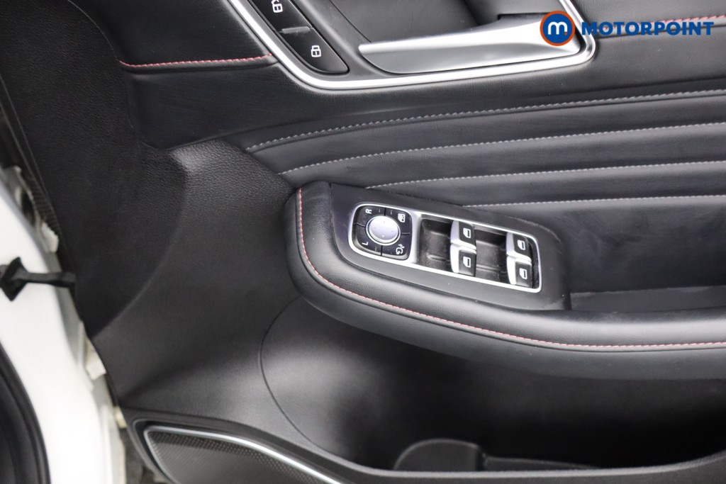 Mg Motor Uk HS Exclusive Manual Petrol SUV - Stock Number (1576653) - 14th supplementary image