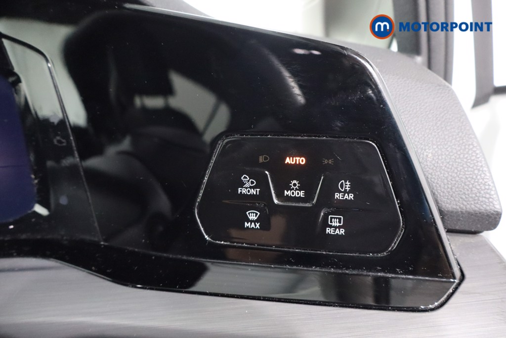 Volkswagen Golf Style Edition Manual Petrol Hatchback - Stock Number (1576714) - 21st supplementary image