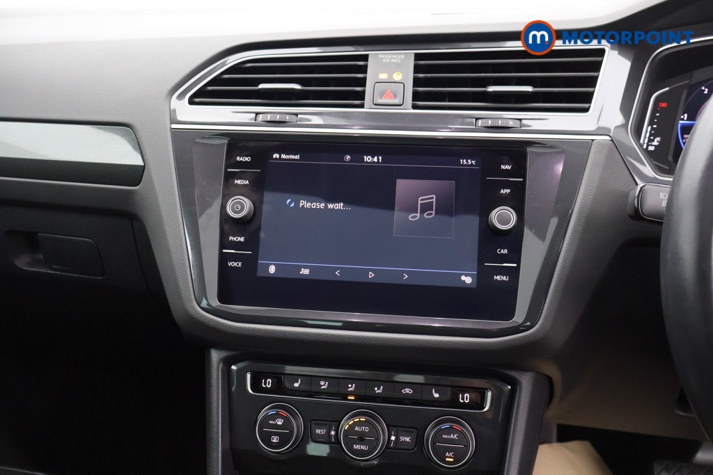 Volkswagen Tiguan SEL Automatic Diesel SUV - Stock Number (1577213) - 5th supplementary image