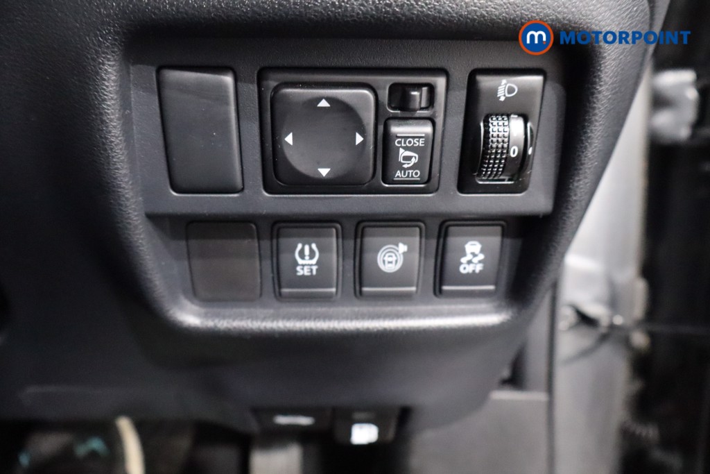 Nissan Juke Tekna Automatic Petrol SUV - Stock Number (1577288) - 19th supplementary image