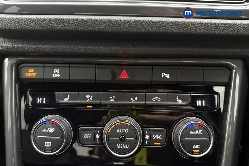 Volkswagen T-Roc R-Line Automatic Petrol SUV - Stock Number (1577400) - 14th supplementary image