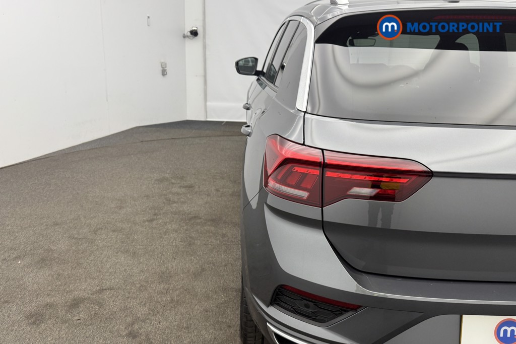 Volkswagen T-Roc R-Line Automatic Petrol SUV - Stock Number (1577400) - 19th supplementary image